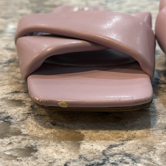 Steve Madden | Cross Strap Mayra Padded Slide Sandals in Lilac Size 6 - Picture 3 of 12